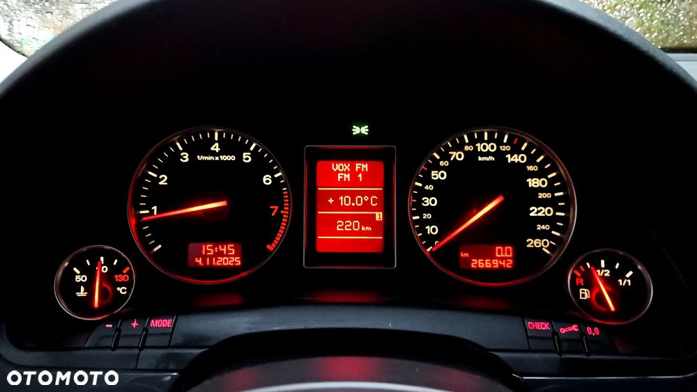 Audi A4 Limousine - 9