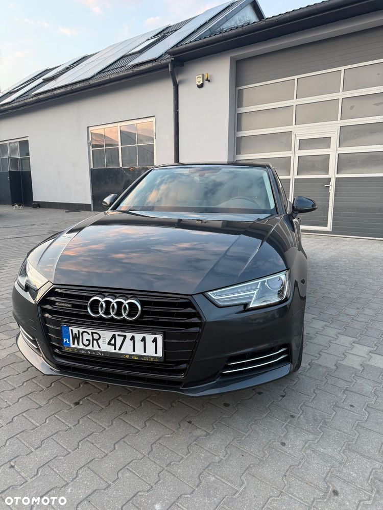 Audi A4 Limousine - 4