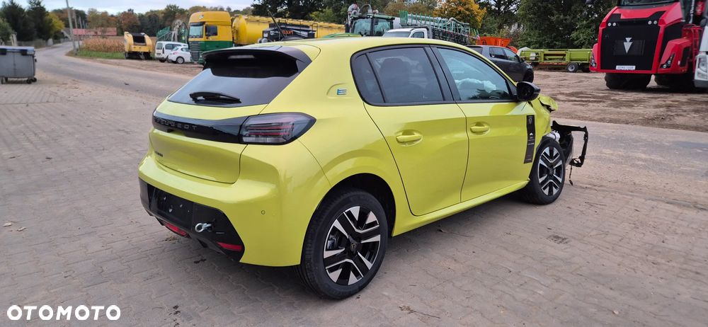 Peugeot 208 Active - 11
