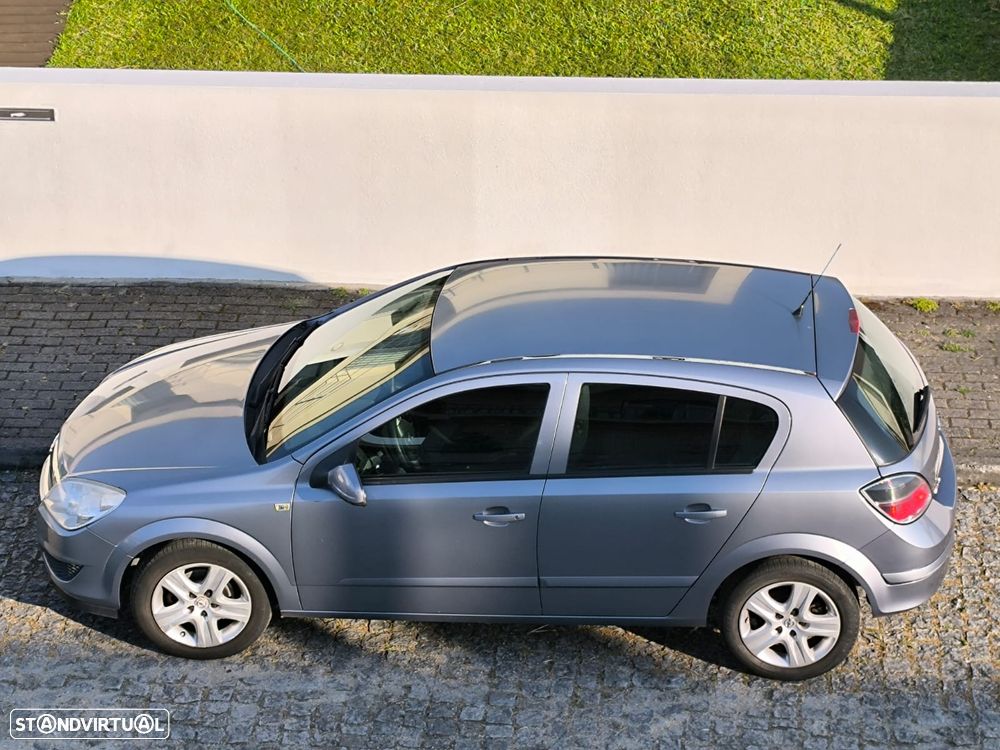 Opel Astra 2008 photo 3