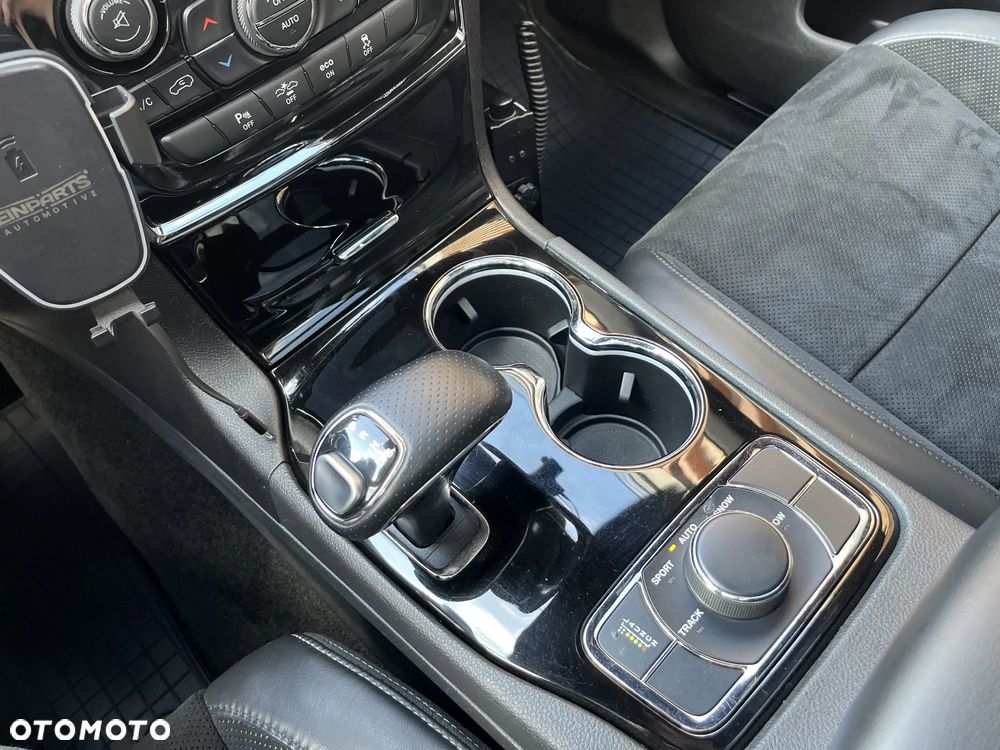 Jeep Grand Cherokee 6.4 V8 SRT8 EU6 - 25