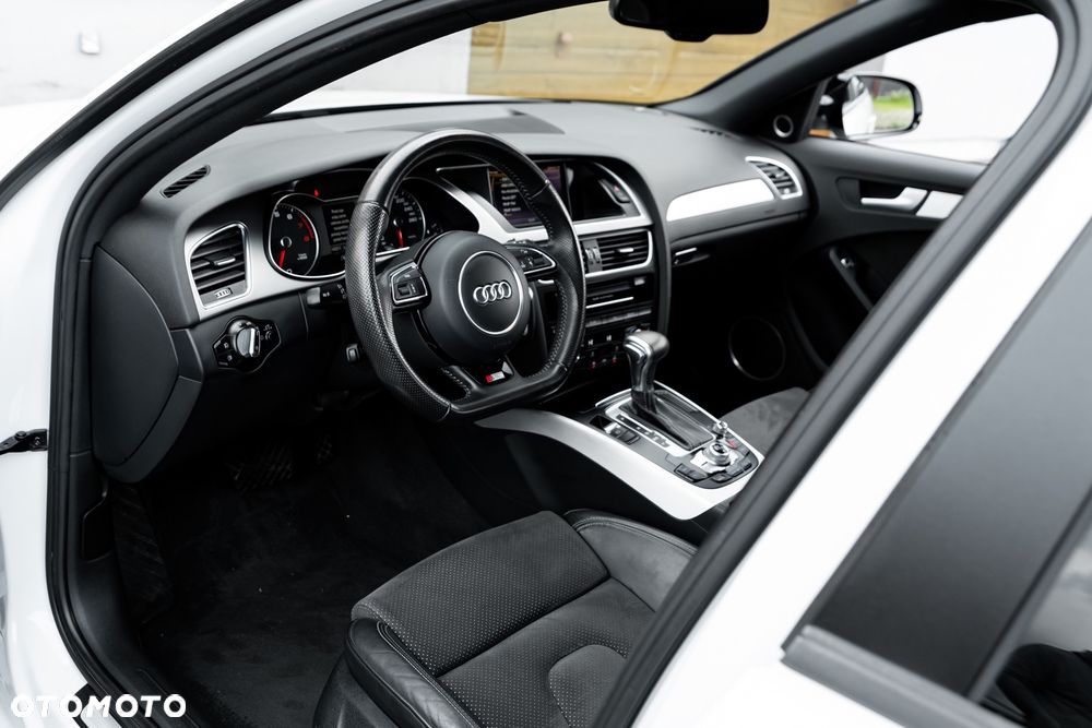 Audi A4 Avant 2.0 TFSI Quattro S tronic - 5