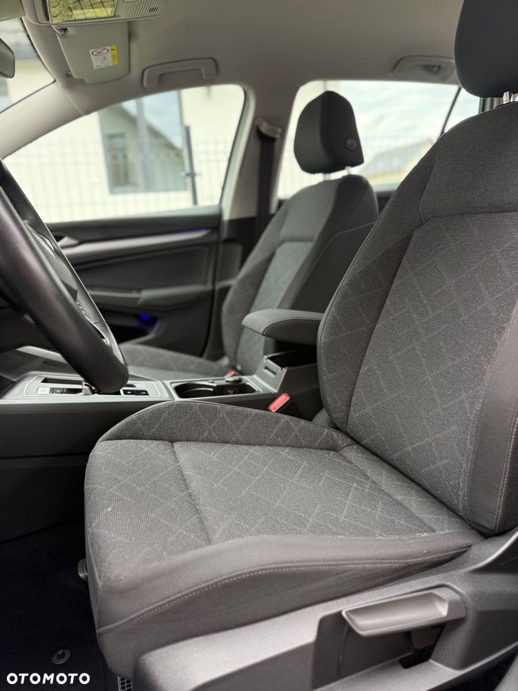 Volkswagen Golf 1.5 eTSI Life DSG - 16