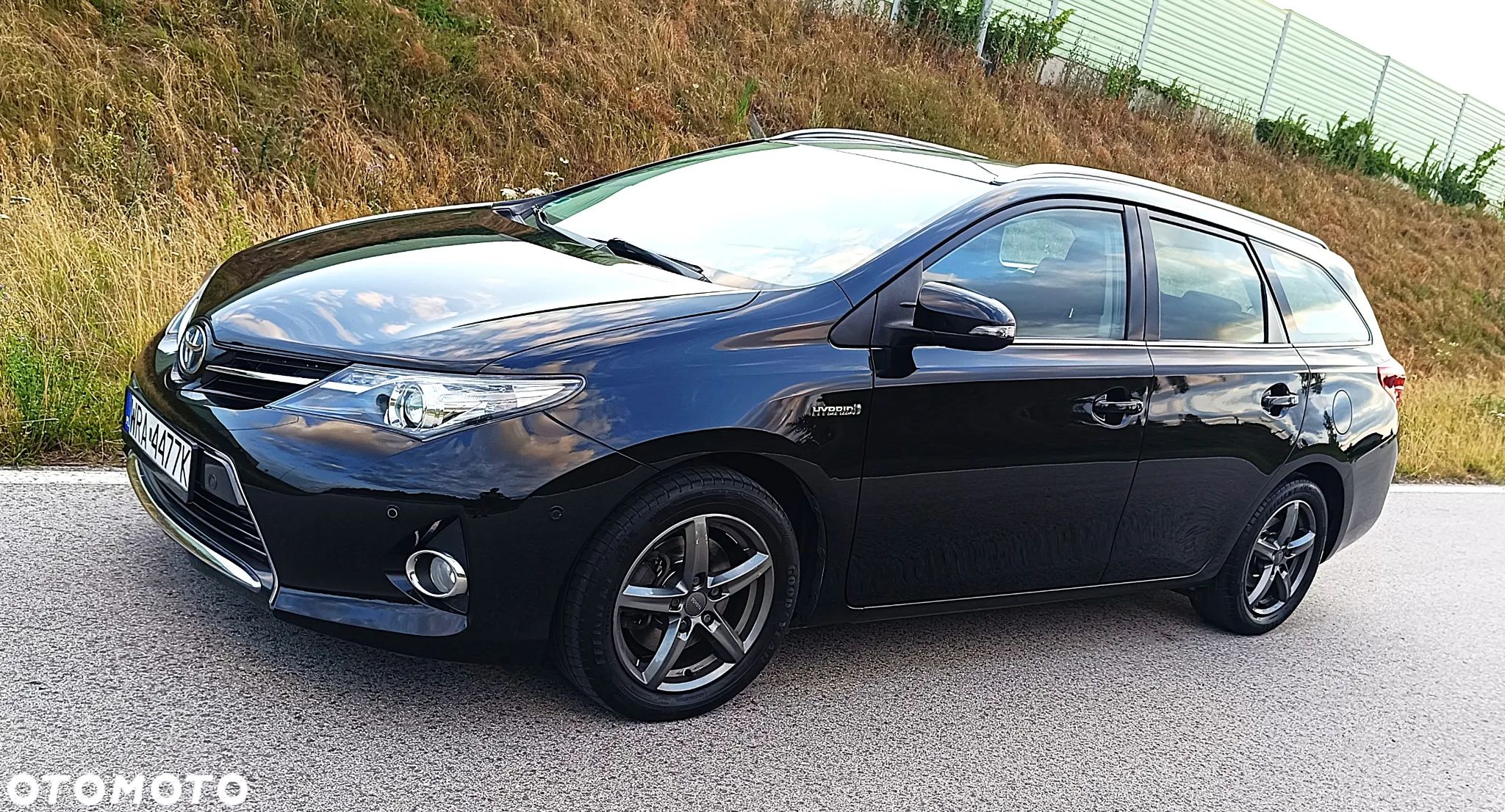Toyota Auris - 1