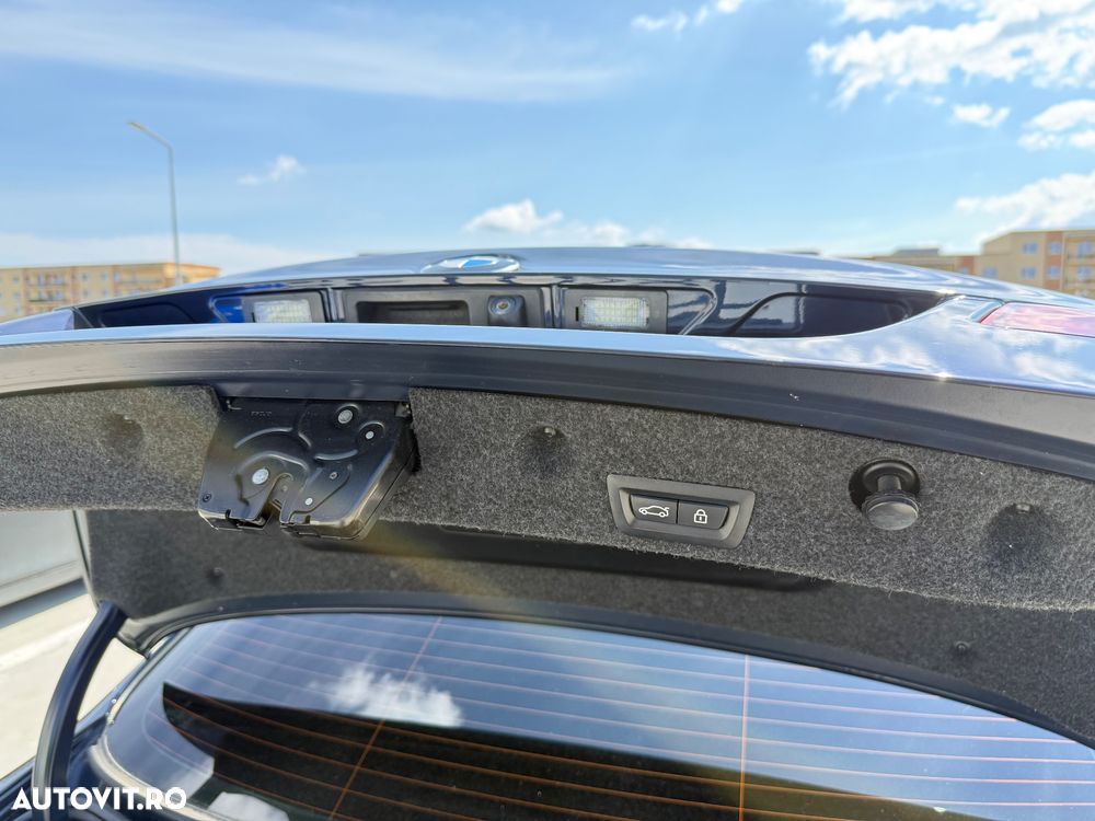 BMW Seria 5 525d Aut. Modern Line - 14