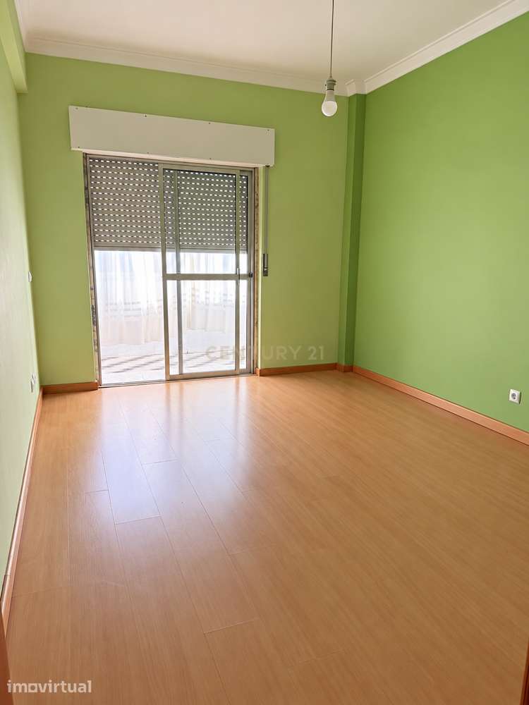 Apartamento T3 na Cruz de Pau - Grande imagem: 3/19