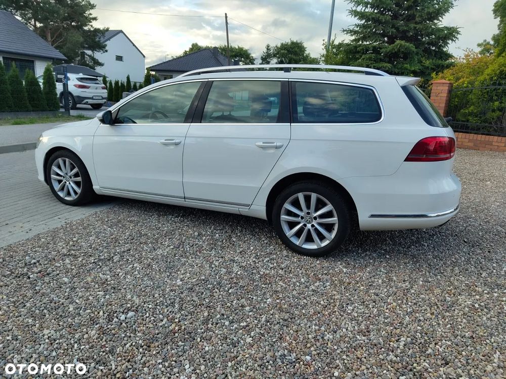 Volkswagen Passat - 13