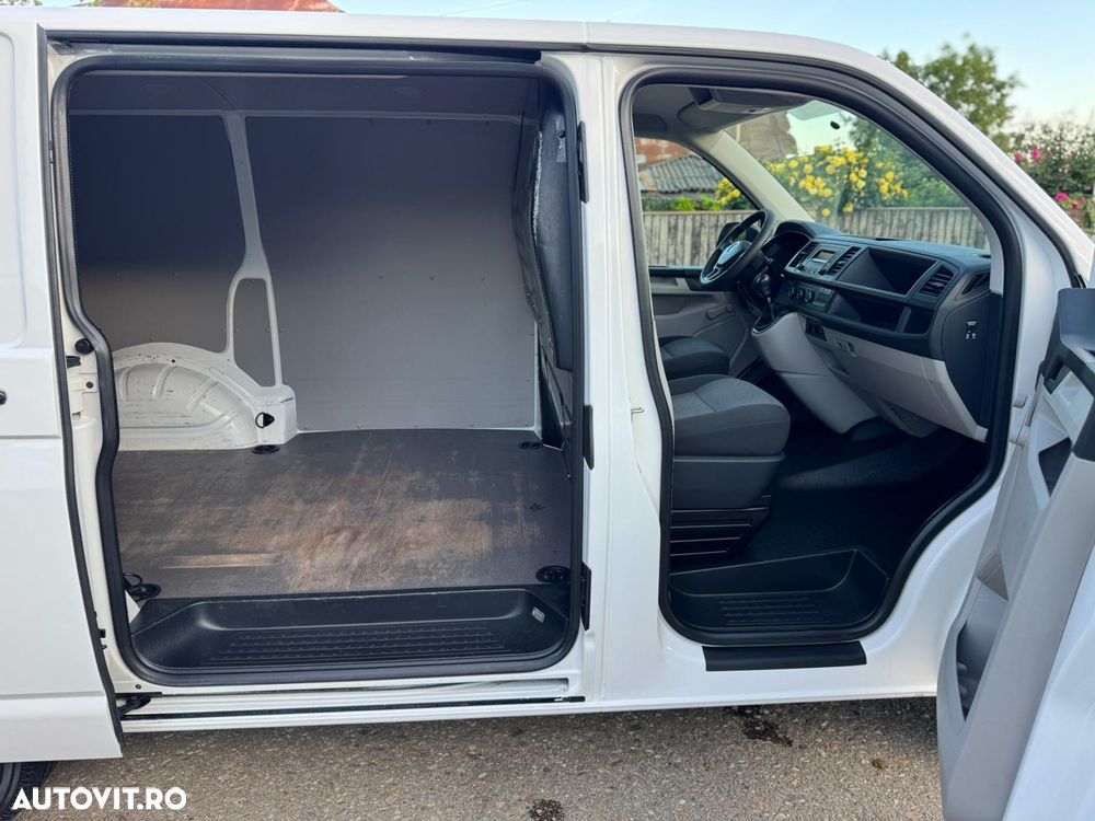 Volkswagen Transporter - 12