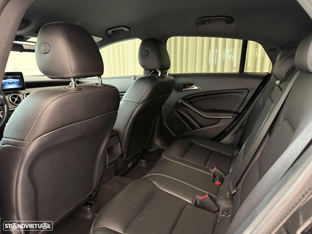 Mercedes-Benz CLA 220 - 14