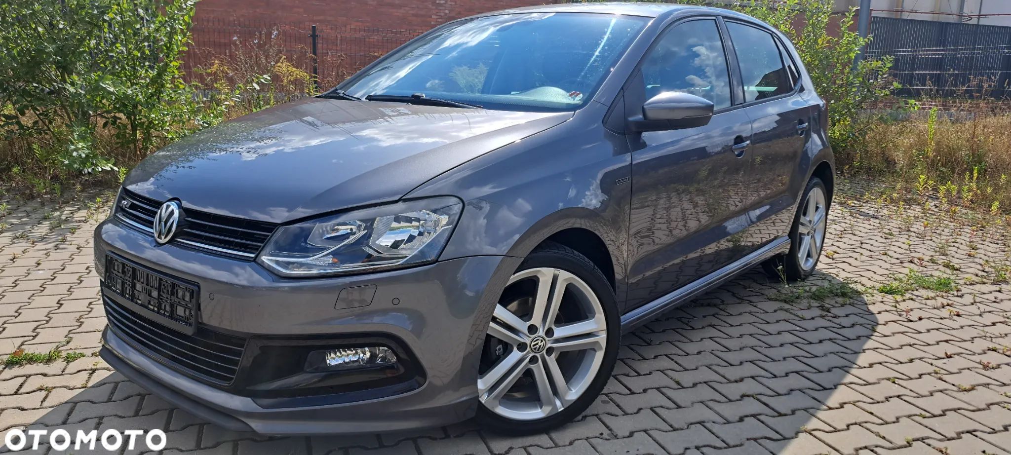 Volkswagen Polo 1.2 TSI Blue Motion Technology Lounge - 1