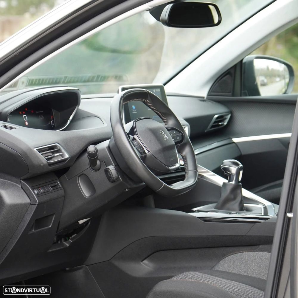 Peugeot 3008 PureTech 130 Stop & Start GPF Active Pack - 12