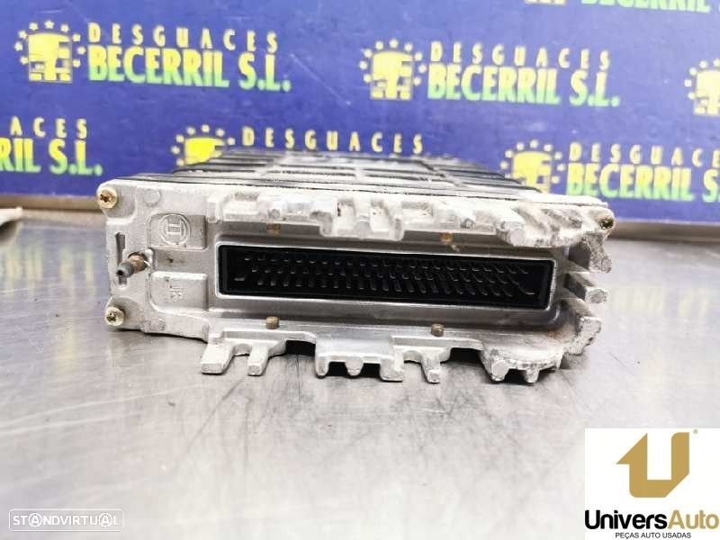 CENTRALINA MOTOR UCE VOLKSWAGEN GOLF III 1996 -028906021AF - 2