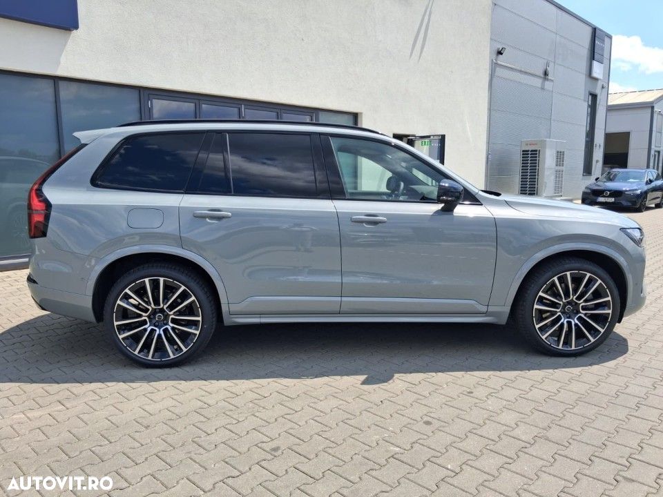 Volvo XC 90 T8 AWD PHEV Ultra Black Edition - 8