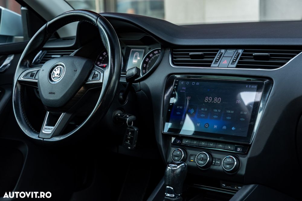 Skoda Octavia Combi 2.0 TDI (Green tec) 4x4 DSG Scout - 14