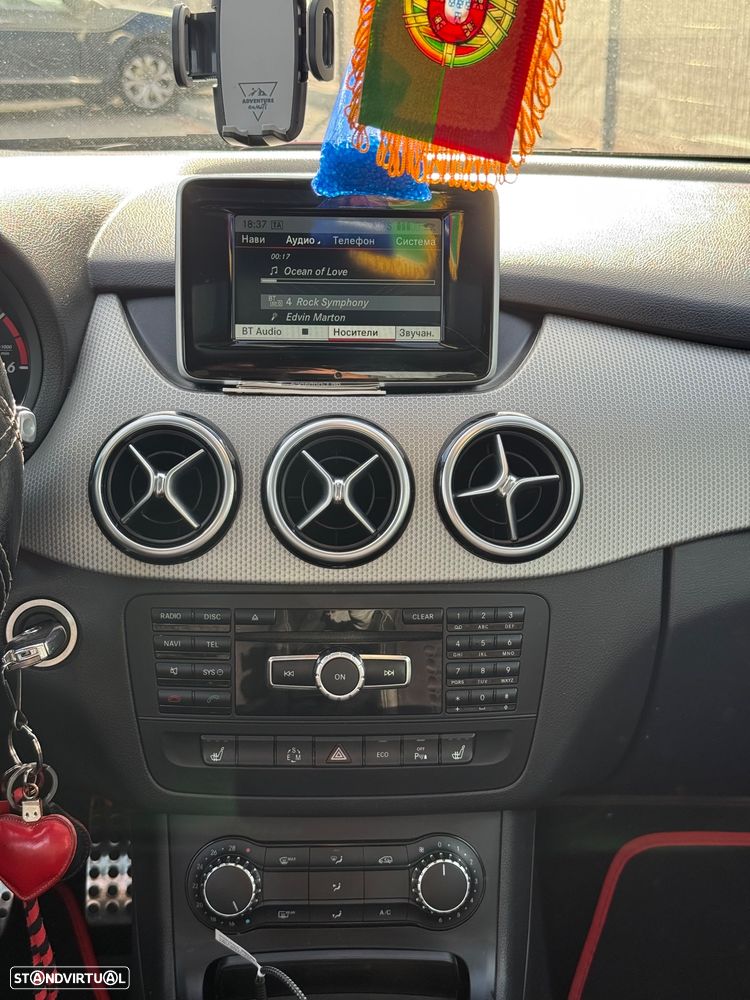 Mercedes-Benz B 180 - 14