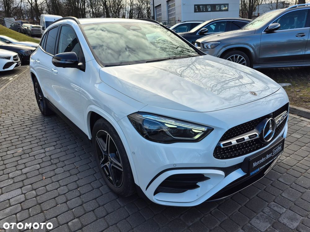 Mercedes-Benz GLA 200 AMG Line - 6