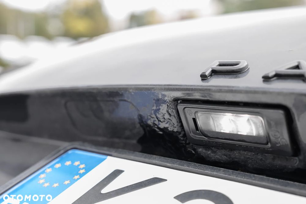Volkswagen Passat - 13
