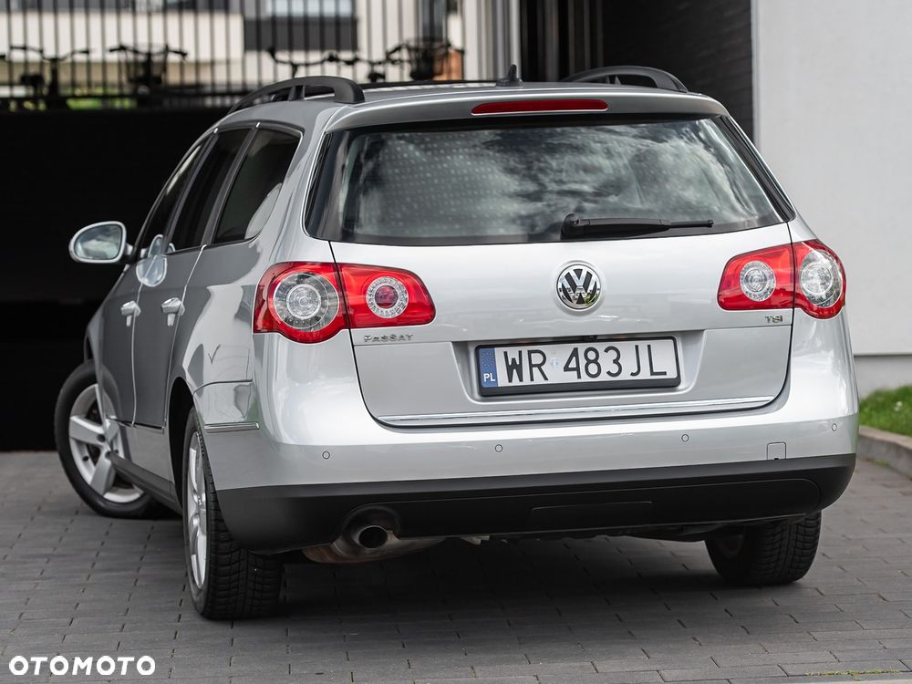 Volkswagen Passat - 8