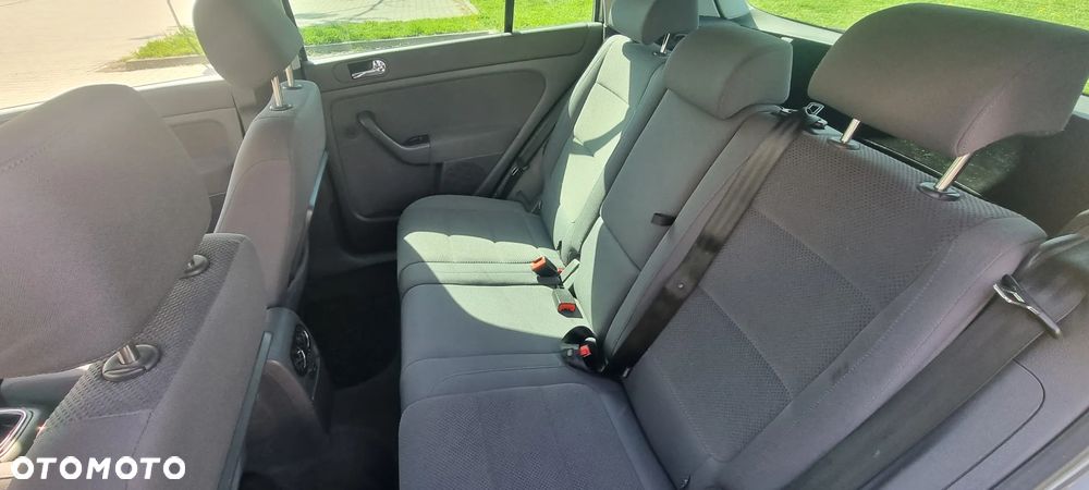 Volkswagen Golf Plus 1.6 FSI Comfortline - 16
