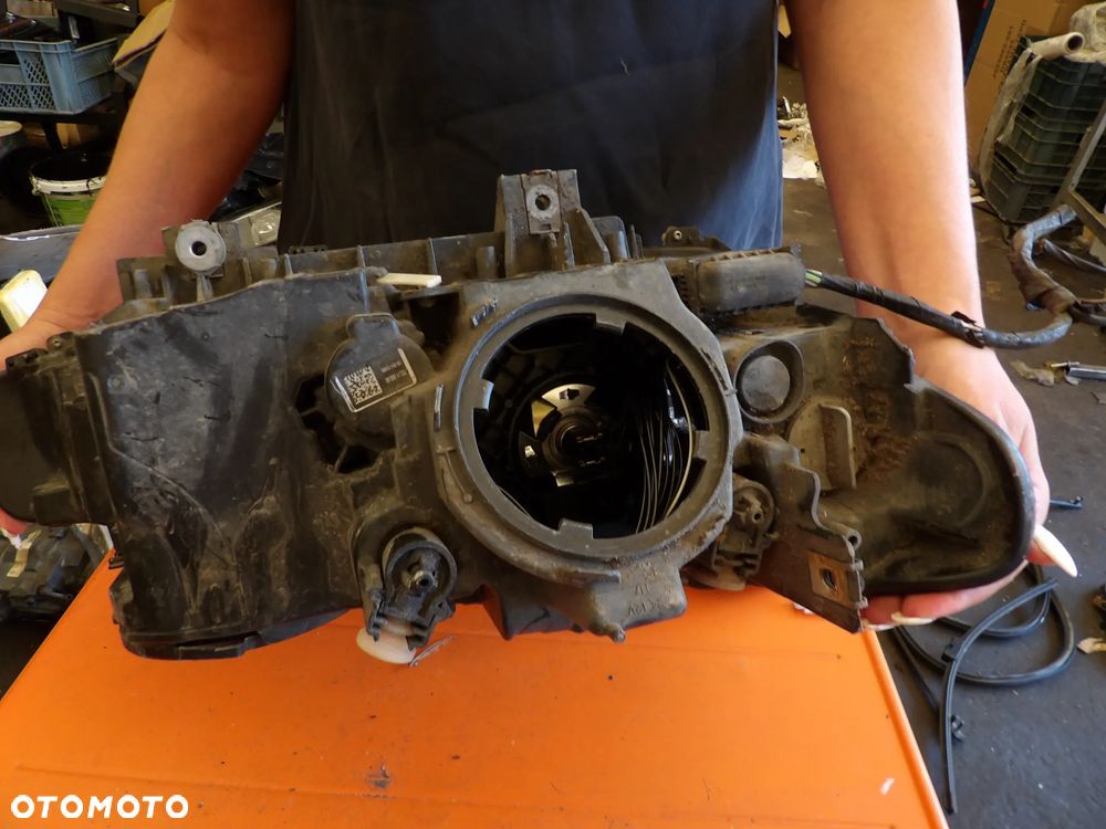 BMW - F30 - H7 - LEWA LAMPA PRZEDNIA - UK - 7259539 - 6