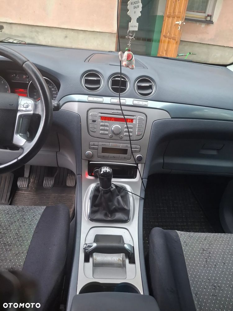 Ford S-Max - 7