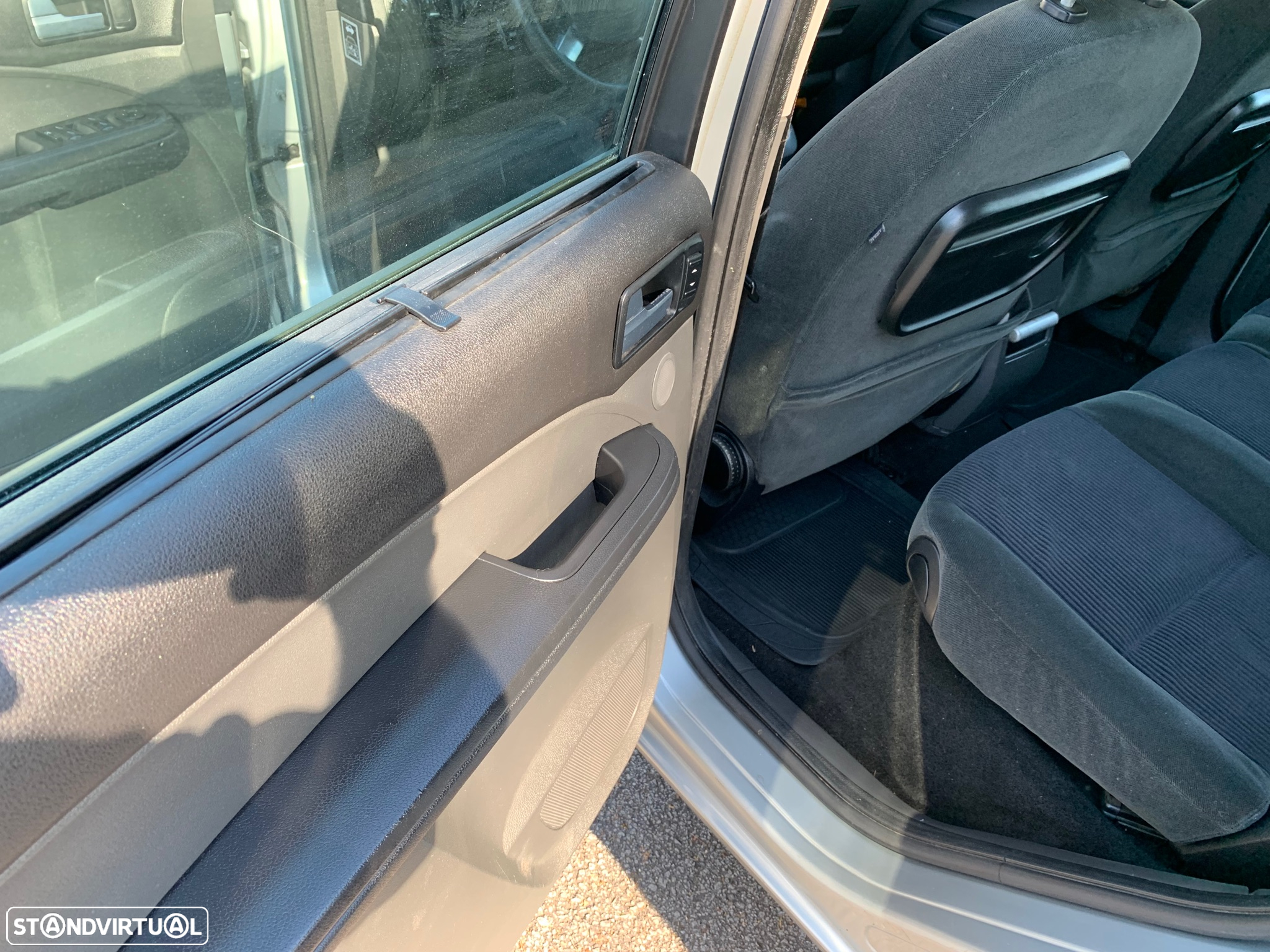Ford Focus C-Max 1.6 TDCi Ghia - 6