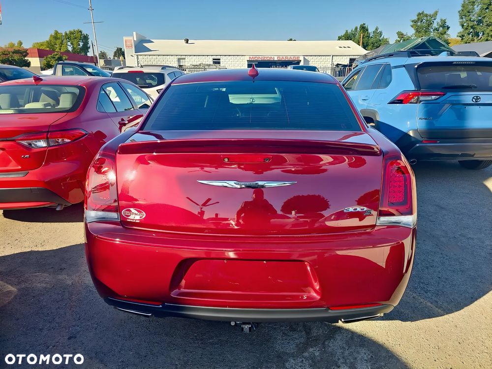 Chrysler 300s - 3