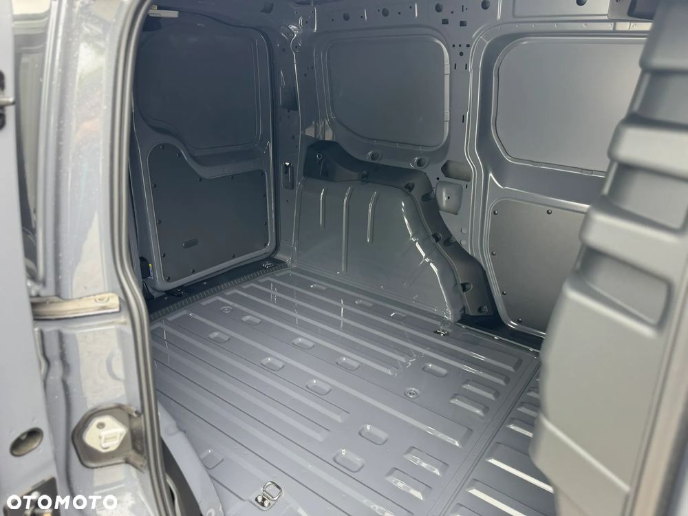 Volkswagen Caddy Cargo - 8