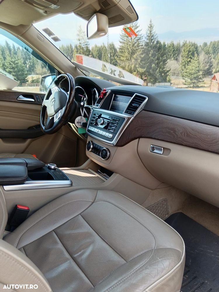 Mercedes-Benz ML 350 BlueTEC 4MATIC 7G-TRONIC - 16