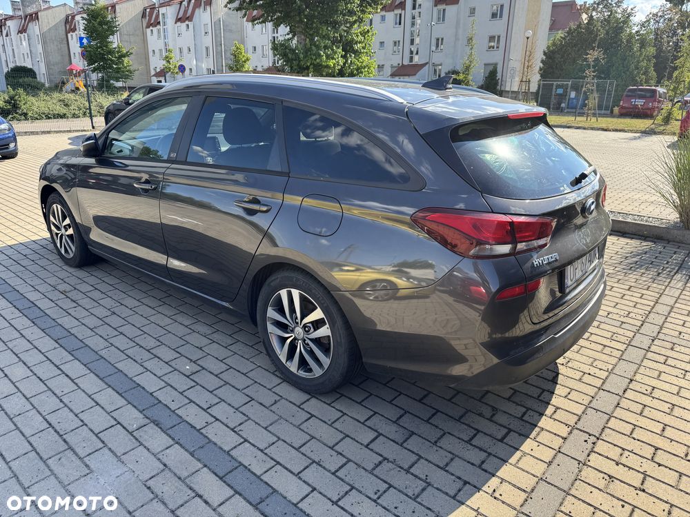 Hyundai i30 1.6 D GO - 3