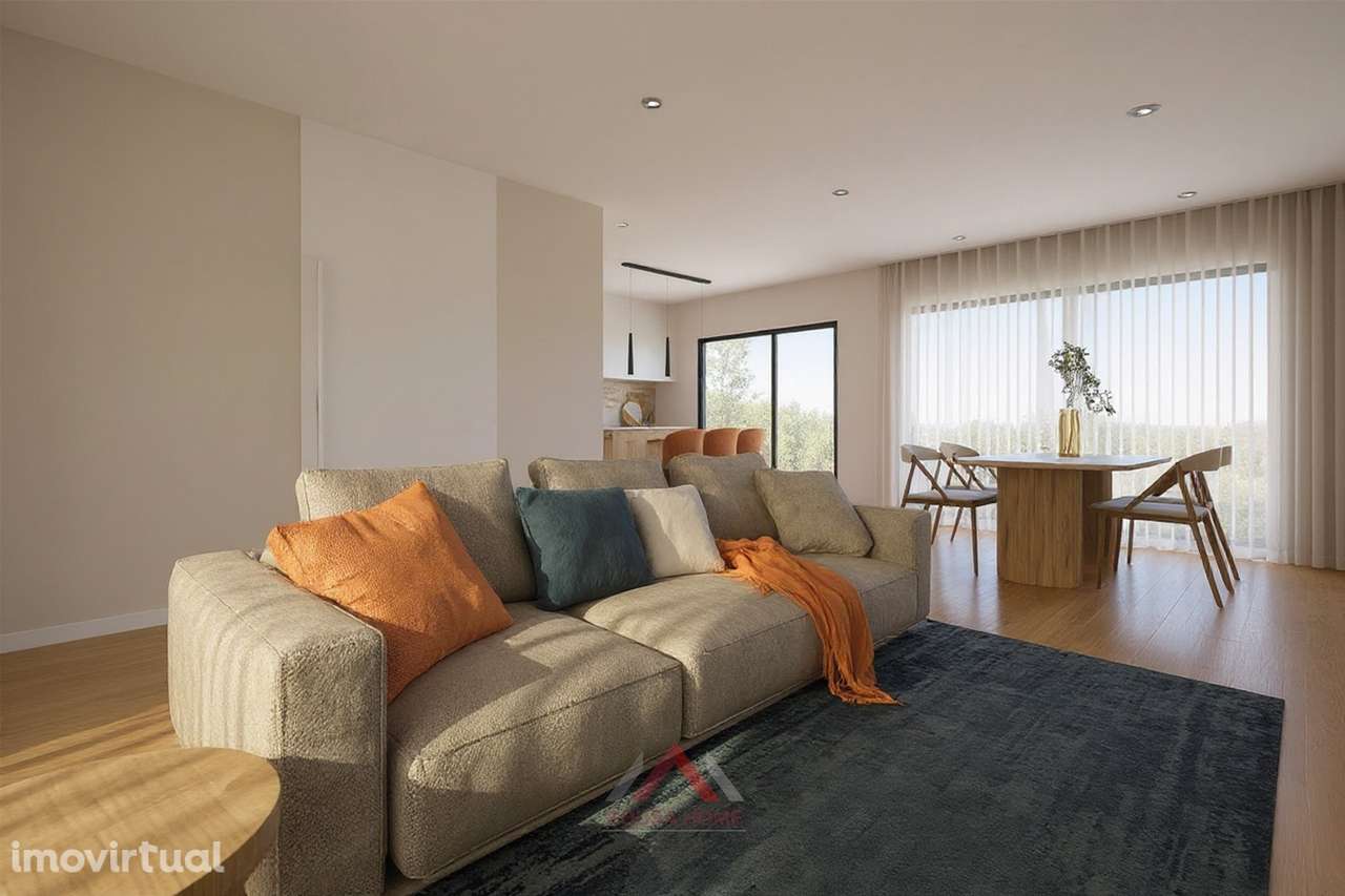 Moradia V3+1 - Cave e Rés-do-chão - Pousos - Grande imagem: 2/23