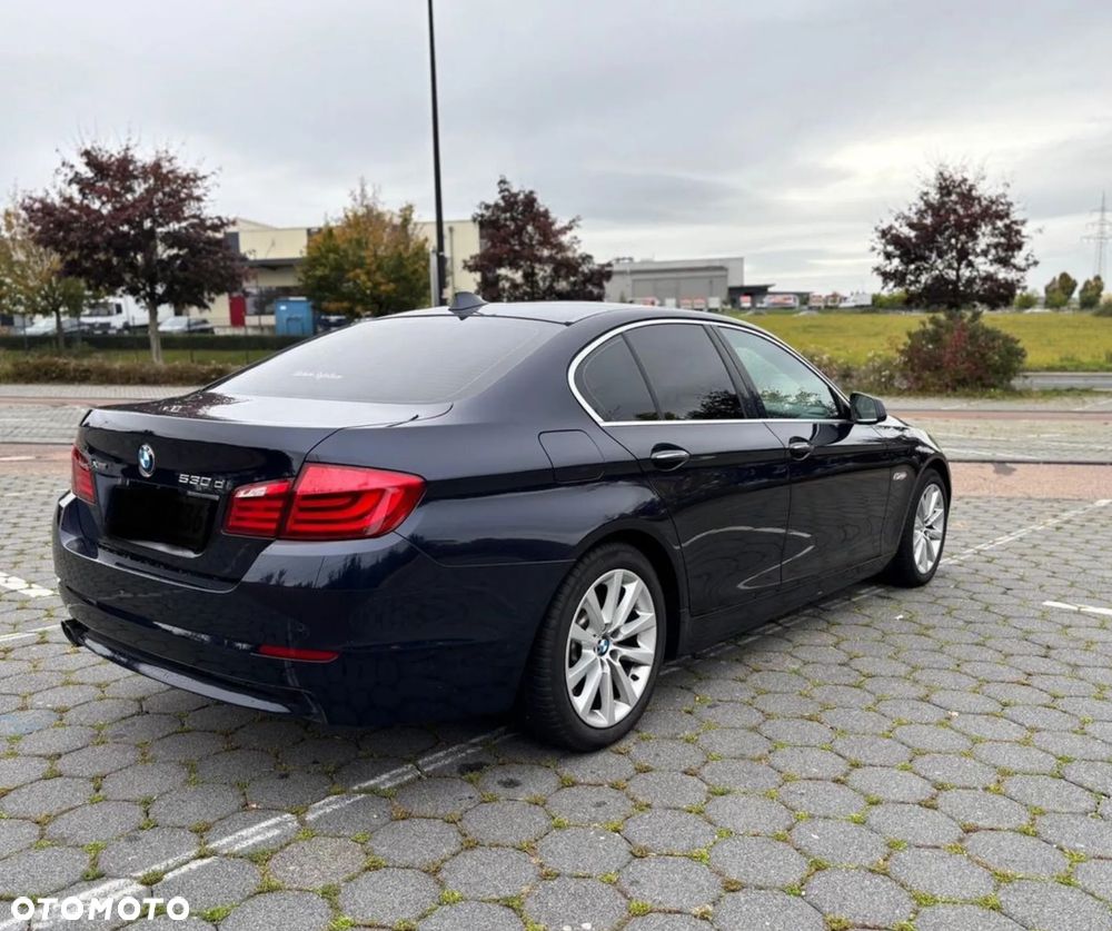 BMW Seria 5 530d xDrive - 4