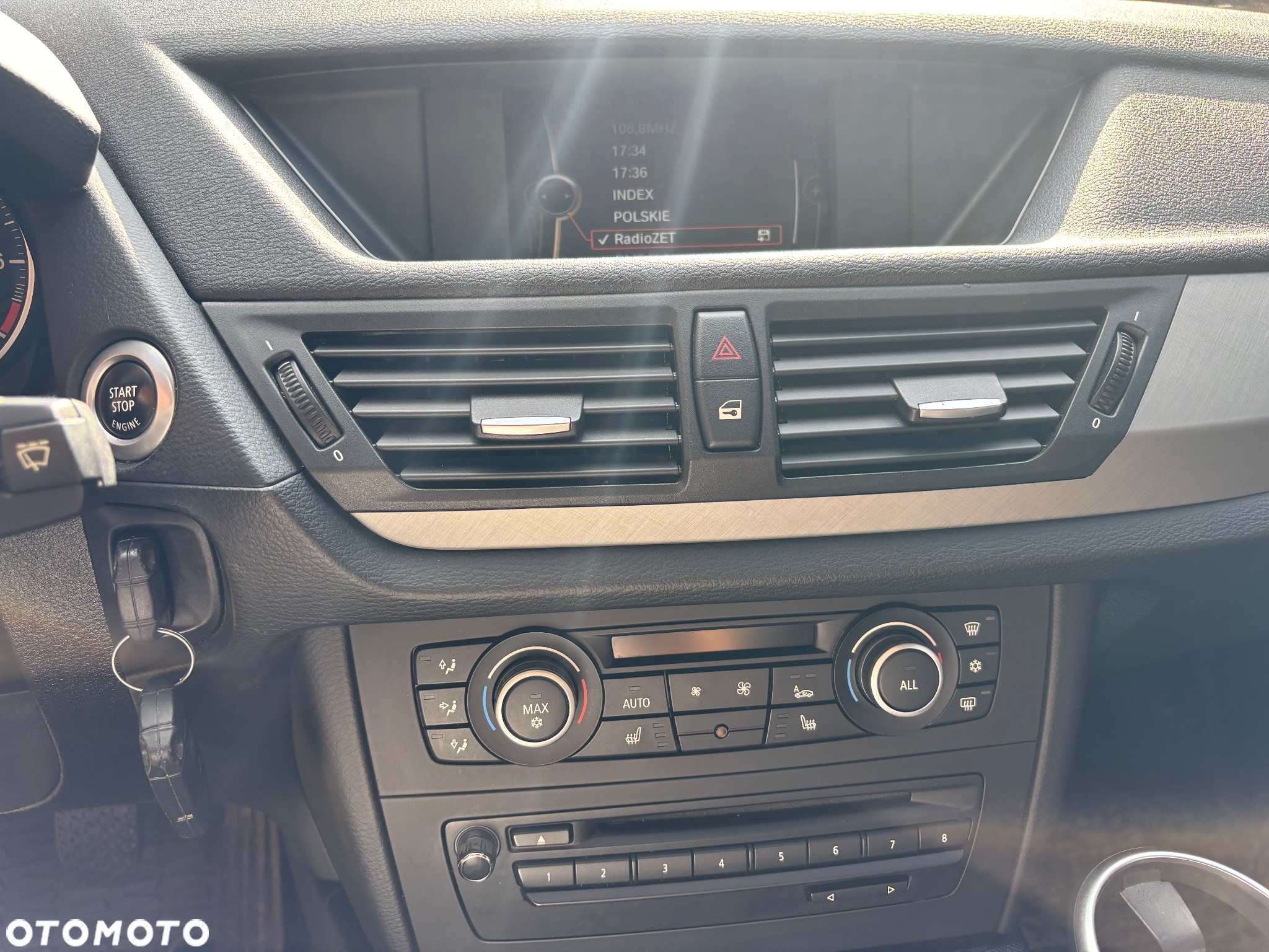 BMW X1 xDrive20i - 14