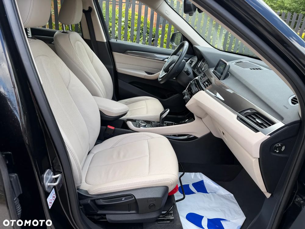 BMW X1 sDrive18i GPF xLine - 13