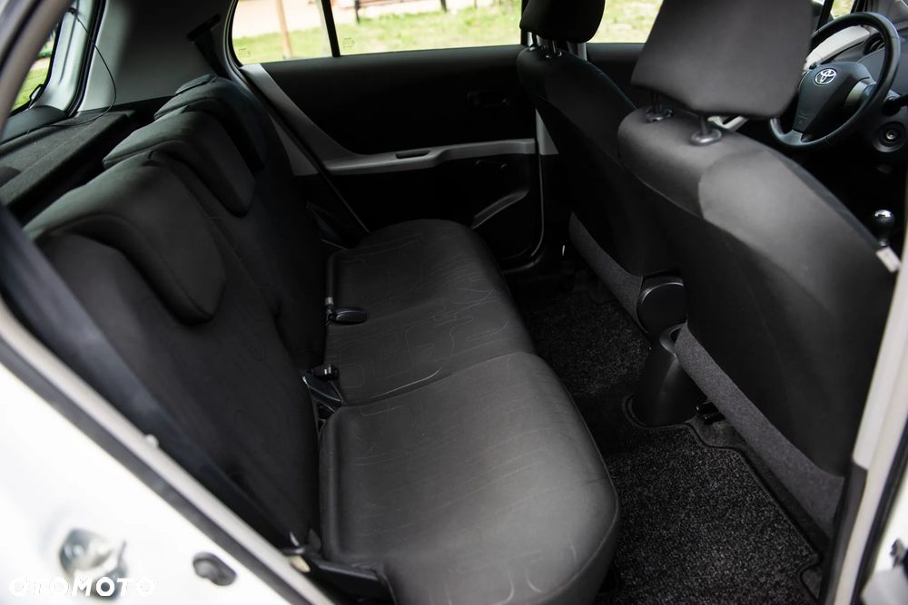 Toyota Yaris 1.0 VVT-i Cool - 23