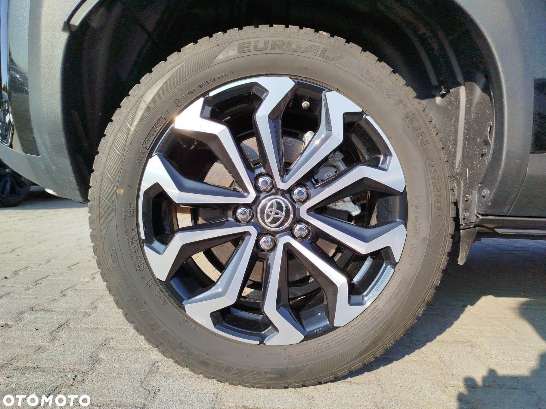 Toyota Yaris Cross - 15