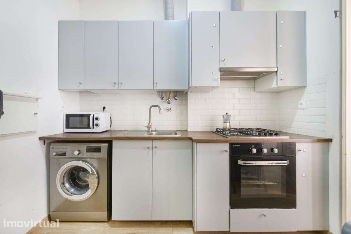 Quarto - localizado em Alameda Lisbon - Grande imagem: 5/12