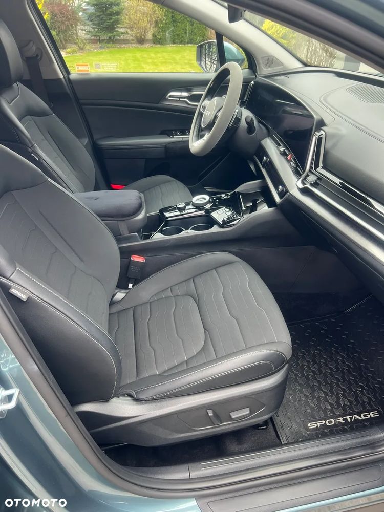 Kia Sportage 1.6 T-GDI HEV Business Line 2WD - 17