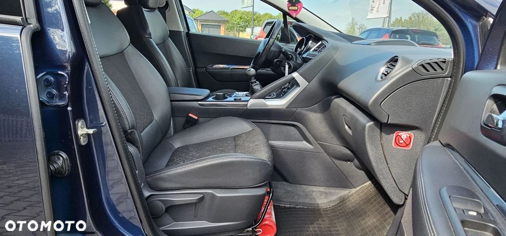Peugeot 3008 HDi FAP 115 Allure - 31
