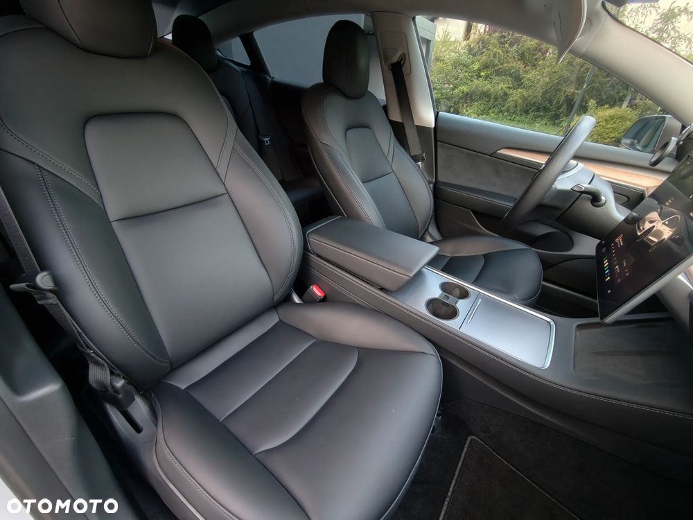 Tesla Model 3 Performance AWD - 8