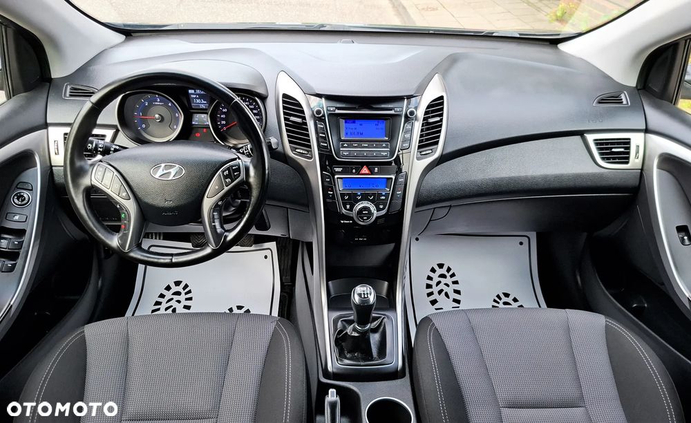 Hyundai i30 blue 1.6 CRDi Style - 35