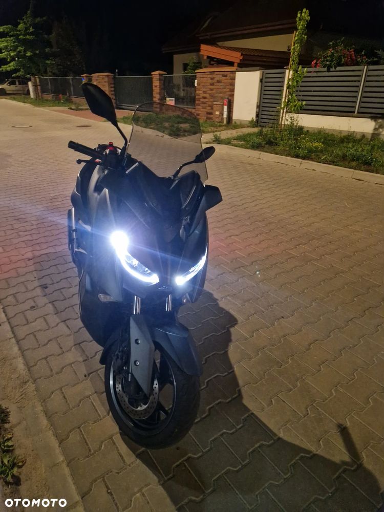 Yamaha X-max - 9