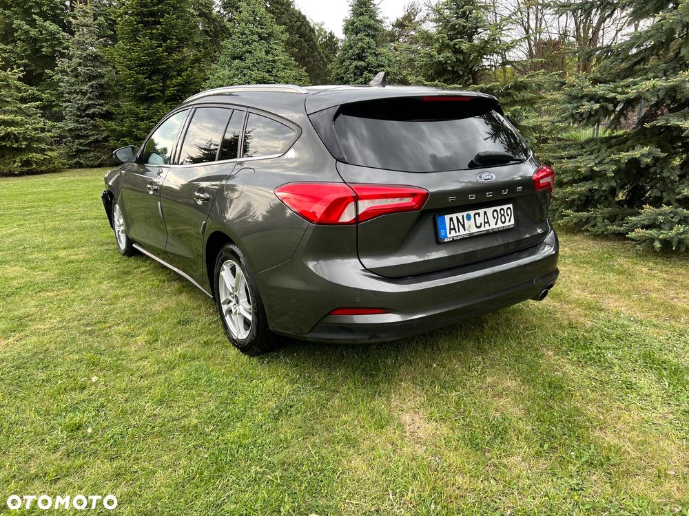 Ford Focus SW 1.5 EcoBlue S&S TITANIUM - 5