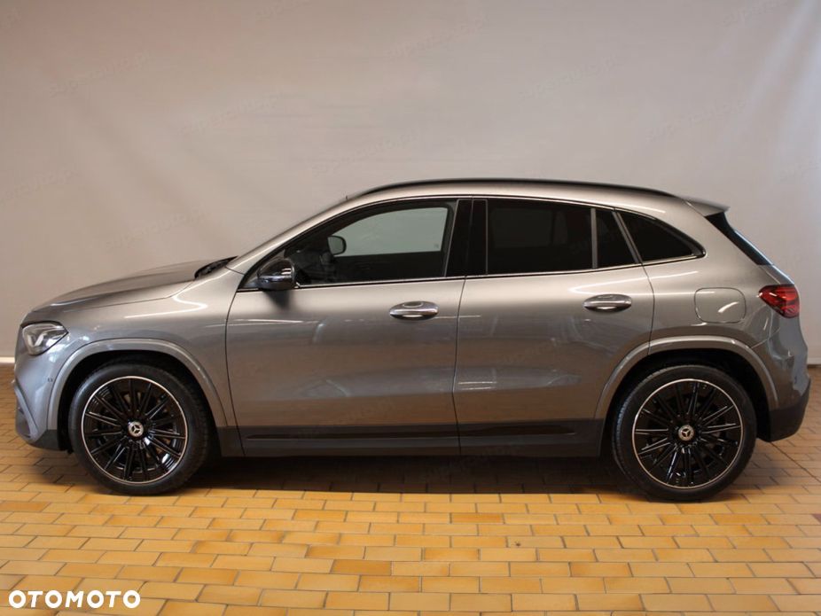 Mercedes-Benz GLA 200 mHEV AMG Line 7G-DCT - 3