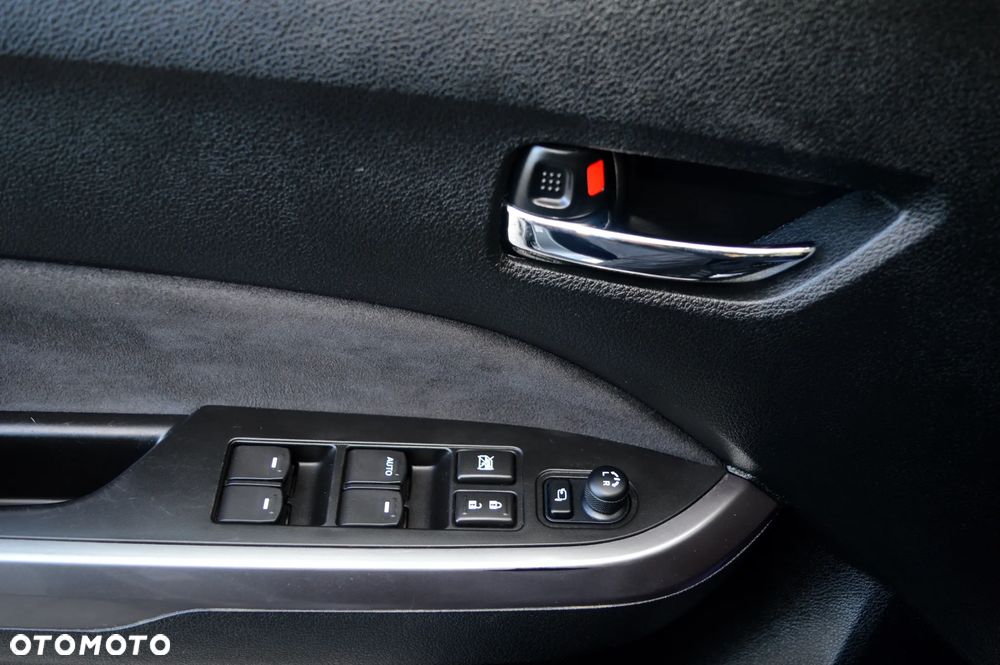 Suzuki Vitara 1.4 Boosterjet Hybrid Allgrip Comfort+ "SHINKAI" - 29