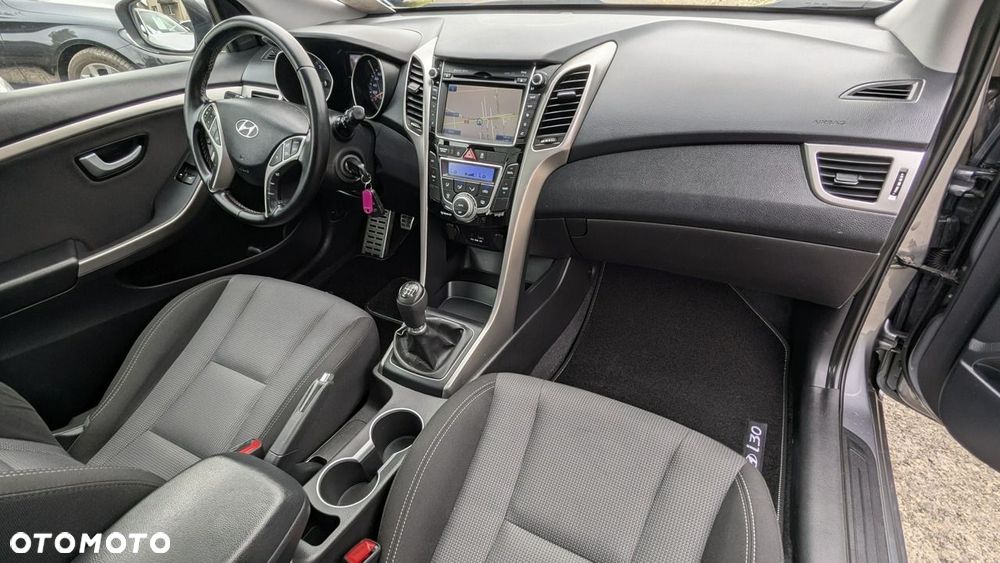 Hyundai i30 - 21