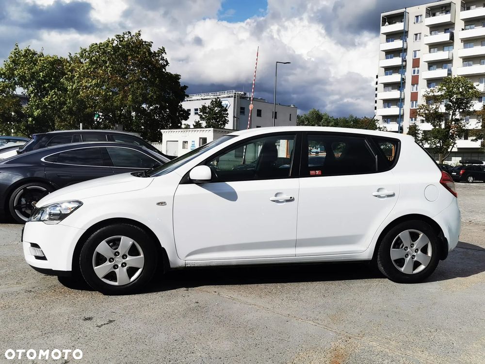 Kia Ceed 1.4 Comfort - 16