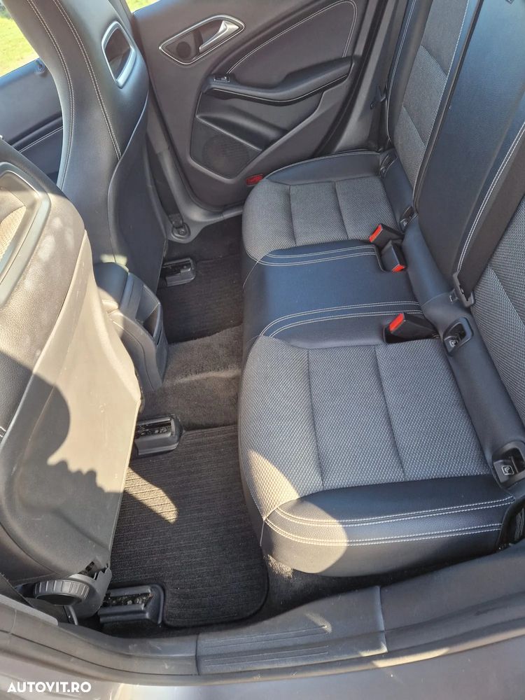 Mercedes-Benz CLA Shooting Brake 180 d BlueEFFICIENCY Edition - 9