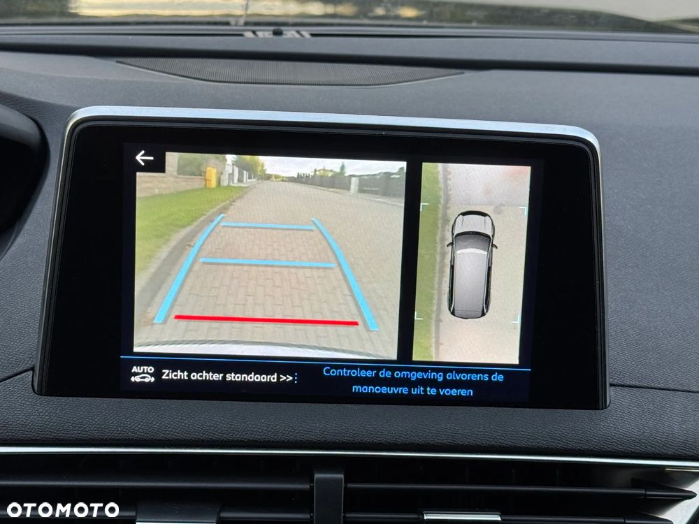 Peugeot 5008 1.6 PureTech Allure S&S EAT8 - 17