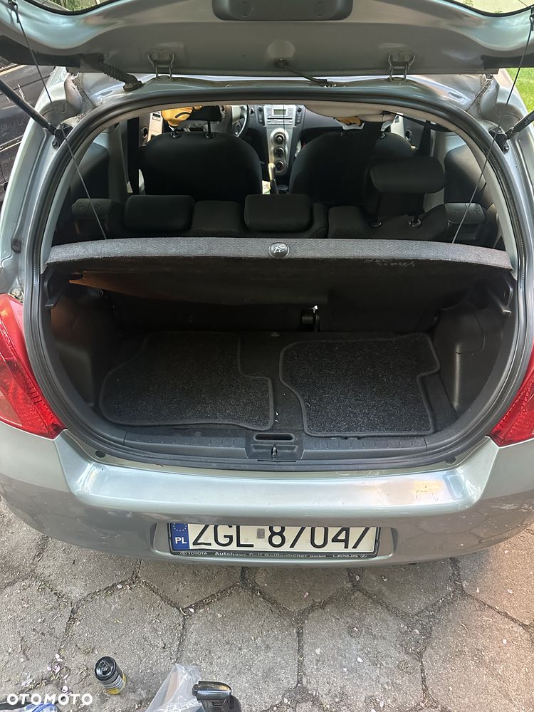 Toyota Yaris 1.3 Sol - 19